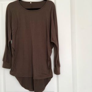Brown long sleeve tee